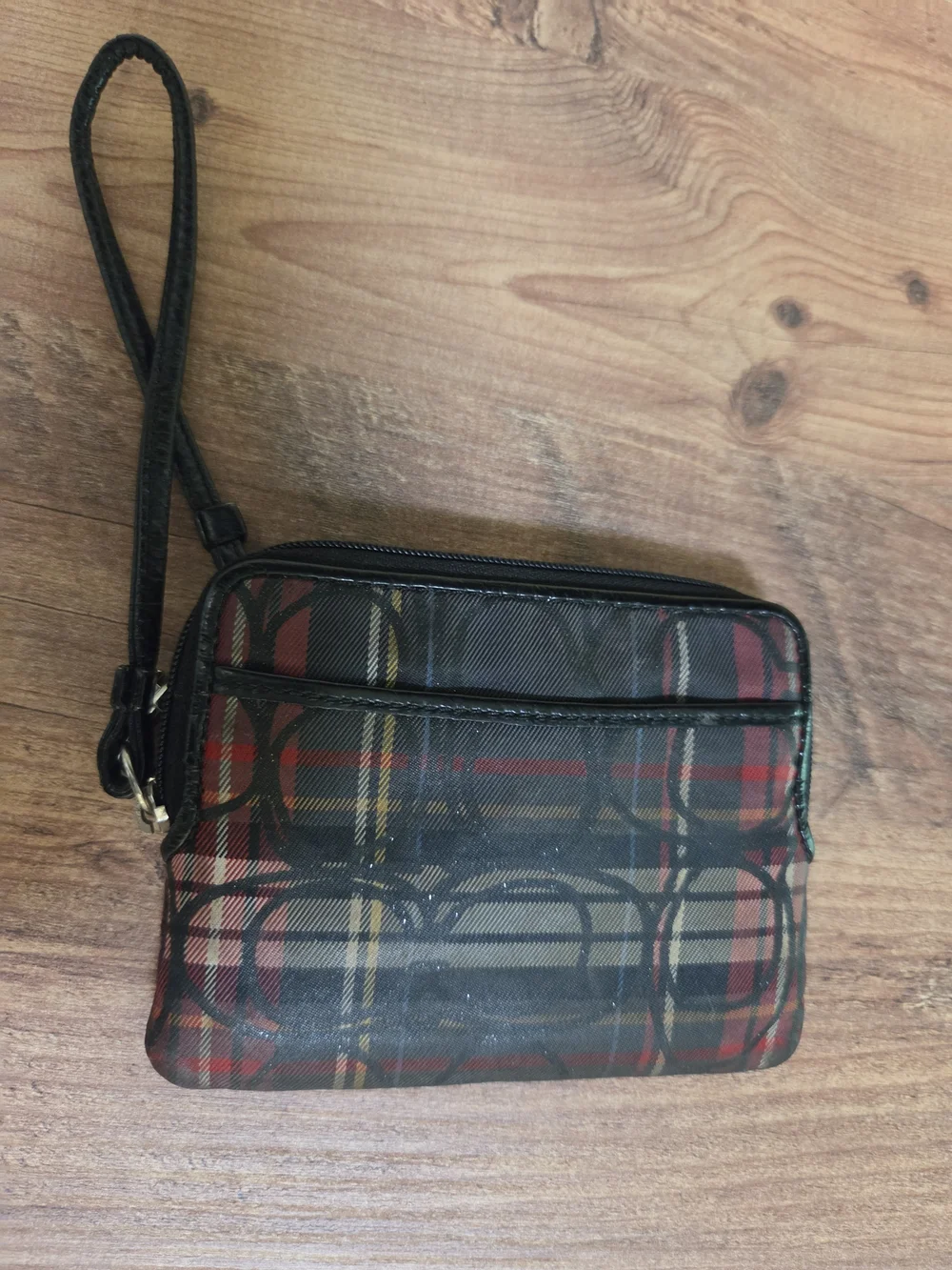 Coach wristlet zip